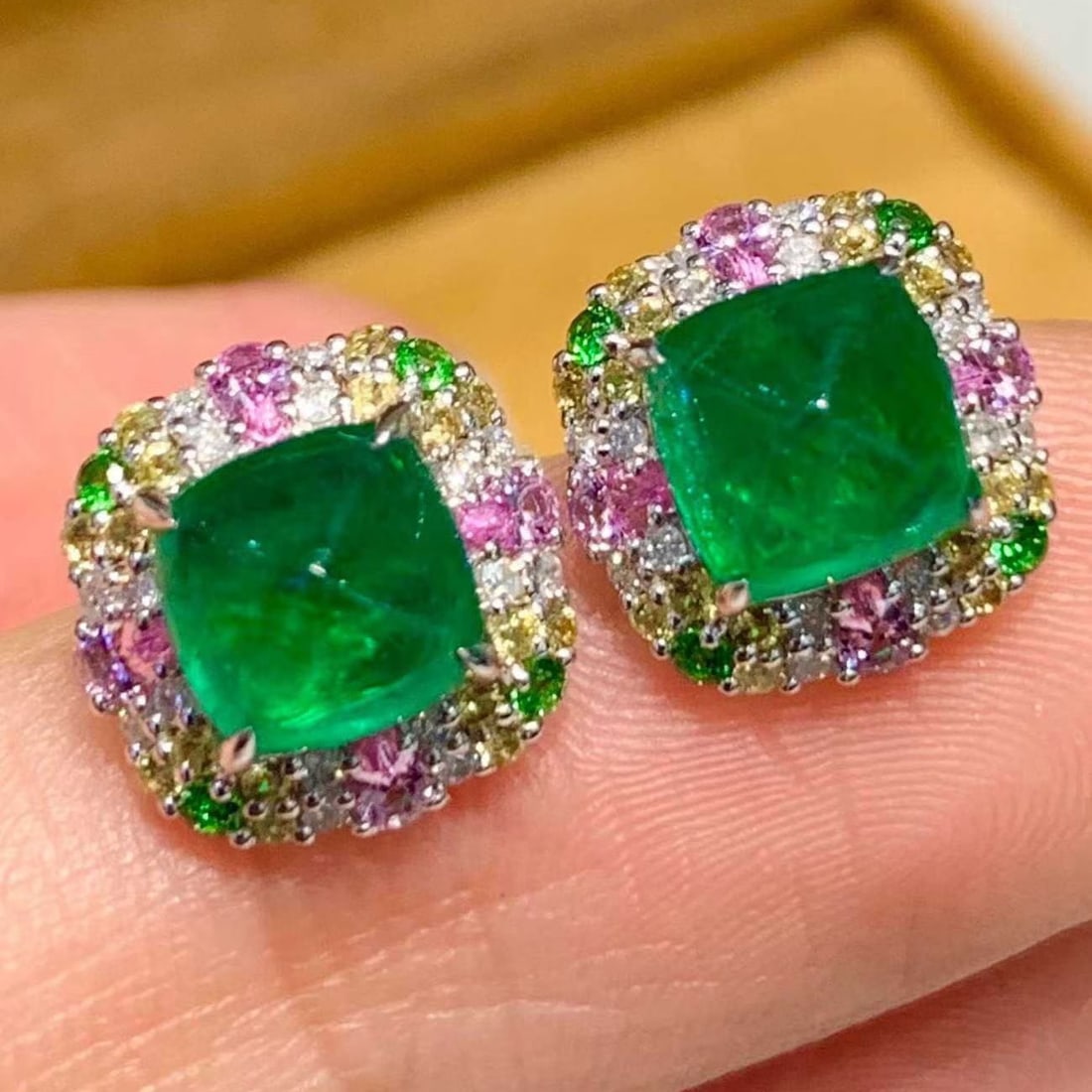 14k Gold 2.4 Ct Natural Emerald & Diamond & Coloured Gemstone Earrings - 3