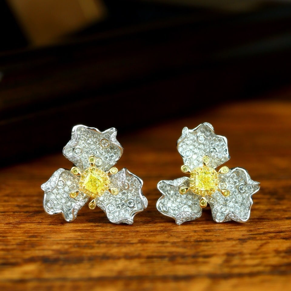 14k Gold 2.24 Ctw Natural Yellow Diamond & Diamond & Flowers Earrings: Ref:231195043 // gold content:14k gold // main gemstone:yellow diamond // shape:cushion // carat weight:0. 48ct // color:yellow // treatment:natural // // adjacent gemstone 2 : diamond // shape:round 