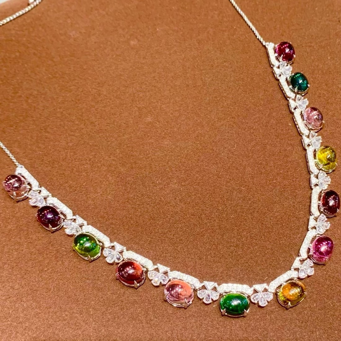 14k Gold 20.6 Ct Natural Tourmaline & Diamond & Sapphire Necklace: Ref:231195059 // gold content:14k gold // main gemstone:tourmaline // shape:oval // carat weight:20. 6ct // color:color // treatment:natural // // adjacent gemstone 2 : diamond // shape:round // clari