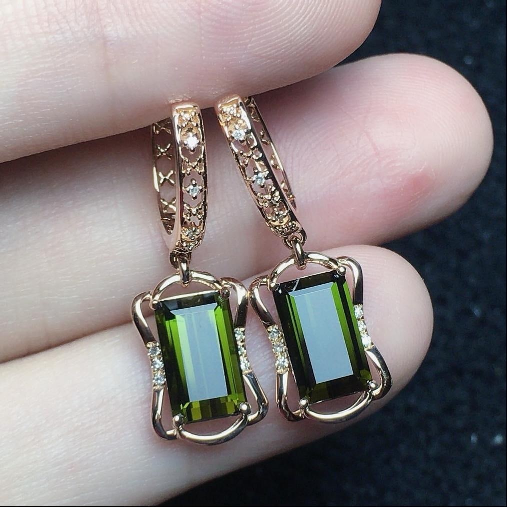 14k Gold 2.98 Ct Natural Tourmaline & Diamond Earrings: Ref:231195150 // gold content:14k gold // main gemstone:tourmaline // shape:octagonal // carat weight:2. 98ct // color:green // treatment:natural // // adjacent gemstone 2 : diamond // number of stone