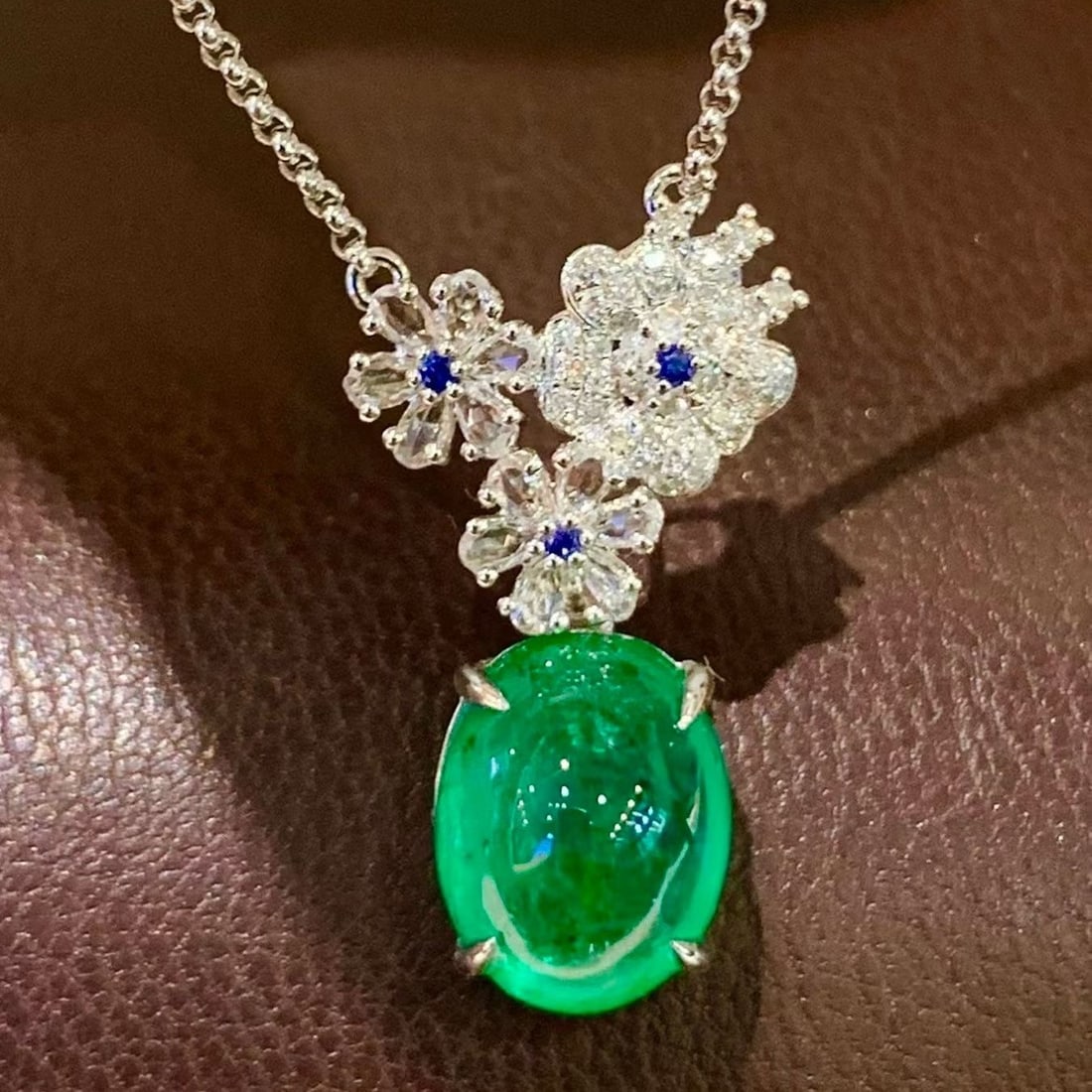 14k Gold 3.5 Ct Natural Emerald & Diamond & Sapphire Necklace: Ref:231195253 // gold content:14k gold // main gemstone:emerald // shape:oval // carat weight:3. 5ct // color:green // treatment:natural // // adjacent gemstone 2 : diamond // shape:round // clarity g