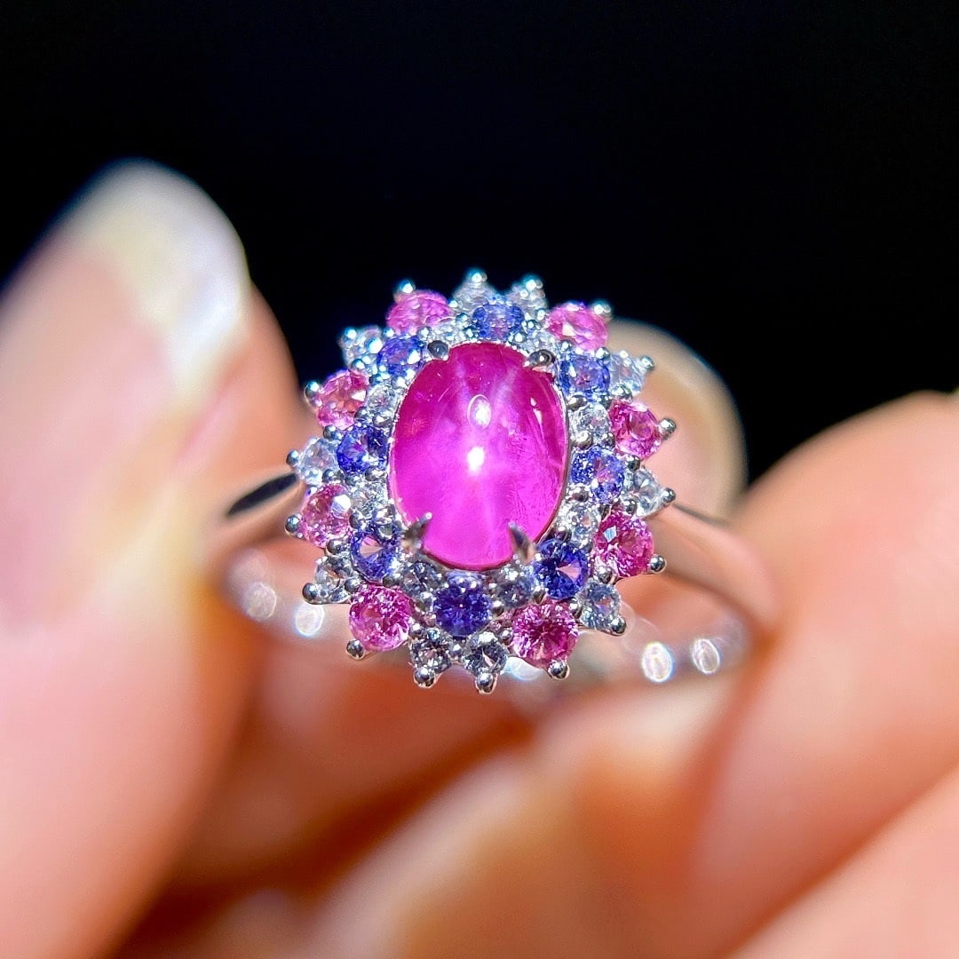 14k Gold 1.59 Ctw Natural Star Ruby & Sapphire Ring: Ref:231196079 // gold content:14k gold // ring size:7. 25us // // main gemstone:star ruby // shape:oval // carat weight:1. 05ct // color:red // treatment:natural // // adjacent gemstone 2 : sapphire /