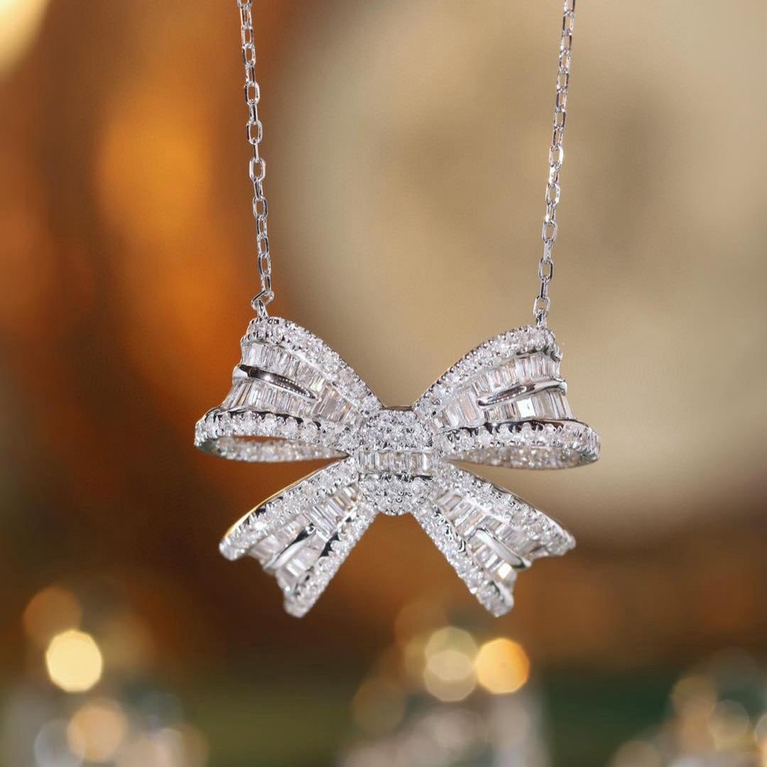 14k Gold 1.00 Ct Natural H Diamond Necklace: Ref:231196087 // gold content:14k gold // main gemstone:diamond // shape:multiple // carat weight:1. 00ct // clarity grade:vs-si // color:h // treatment:natural // Condition: New Low Estimate: 3100.00