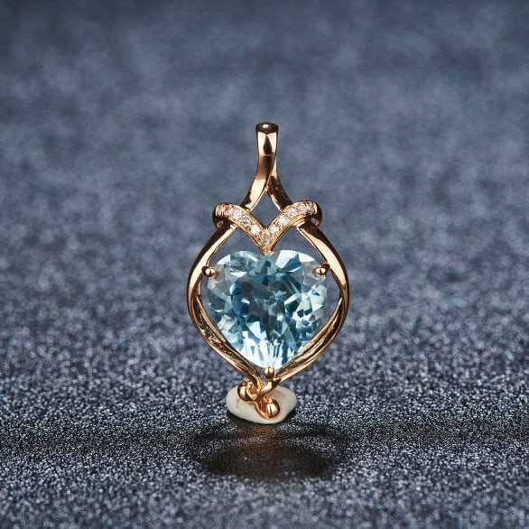 14k Gold 2.21 Ct Natural Aquamarine & Diamond Pendant( Without Chain ): Ref:231196146 // gold content:14k gold // main gemstone:aquamarine // shape:heart // carat weight:2. 21ct // color:blue // treatment:natural // // adjacent gemstone 2 : diamond // shape:round //