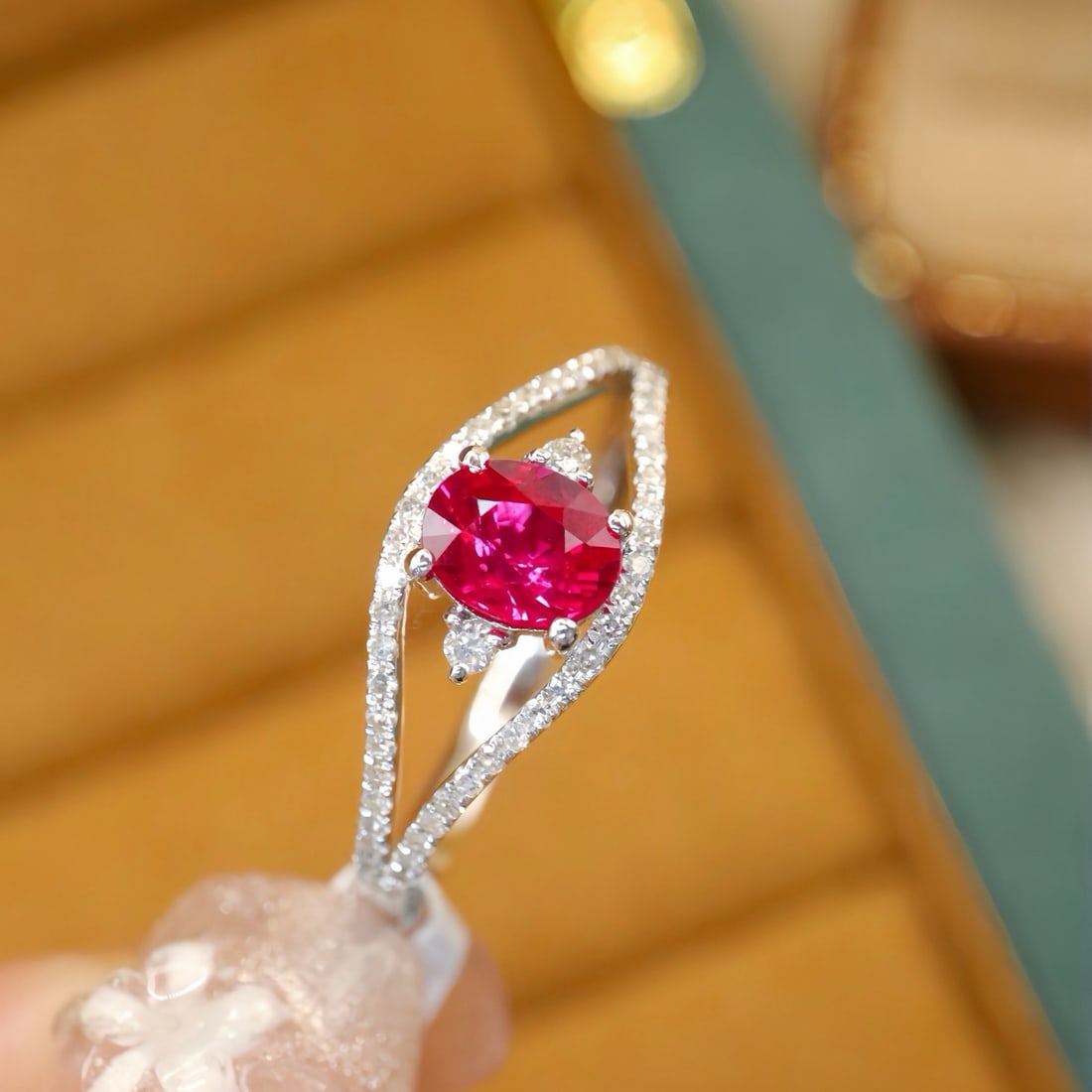 14k Gold 0.82 Ctw Natural Ruby & Diamond Ring - 3