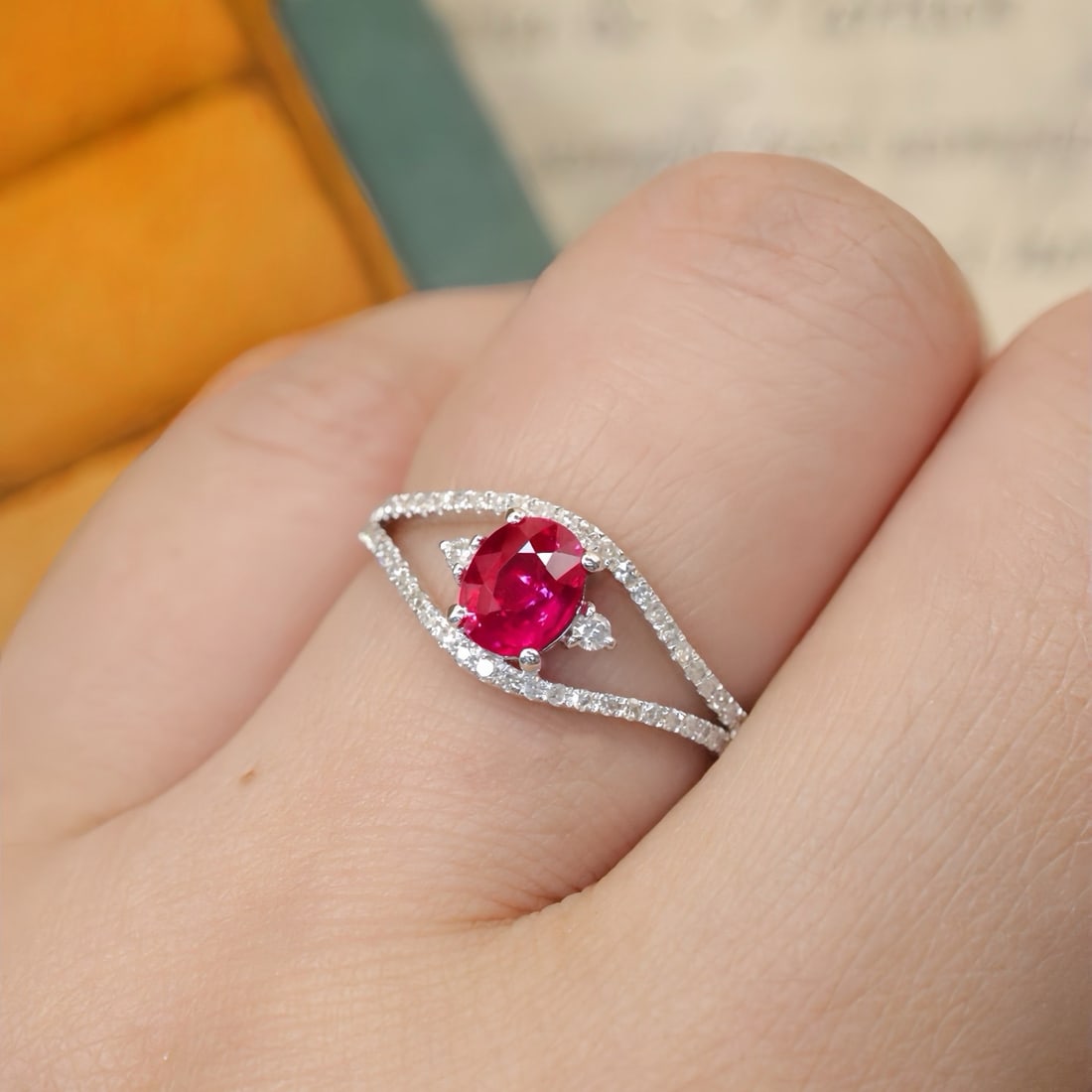 14k Gold 0.82 Ctw Natural Ruby & Diamond Ring - 5