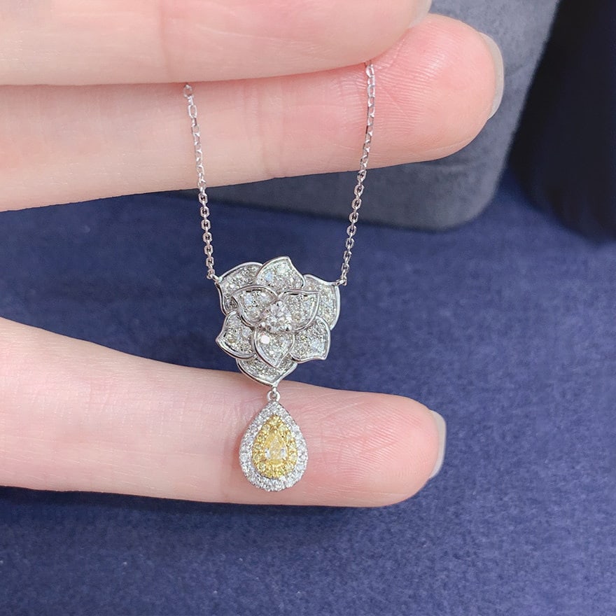 14k Gold 0.72 Ctw Natural Yellow Diamond & Diamond & Flowers Necklace: Ref:231196179 // gold content:14k gold // main gemstone:yellow diamond // shape:pear // carat weight:0. 12ct // color:yellow // treatment:natural // // adjacent gemstone 2 : diamond // shape:round // 