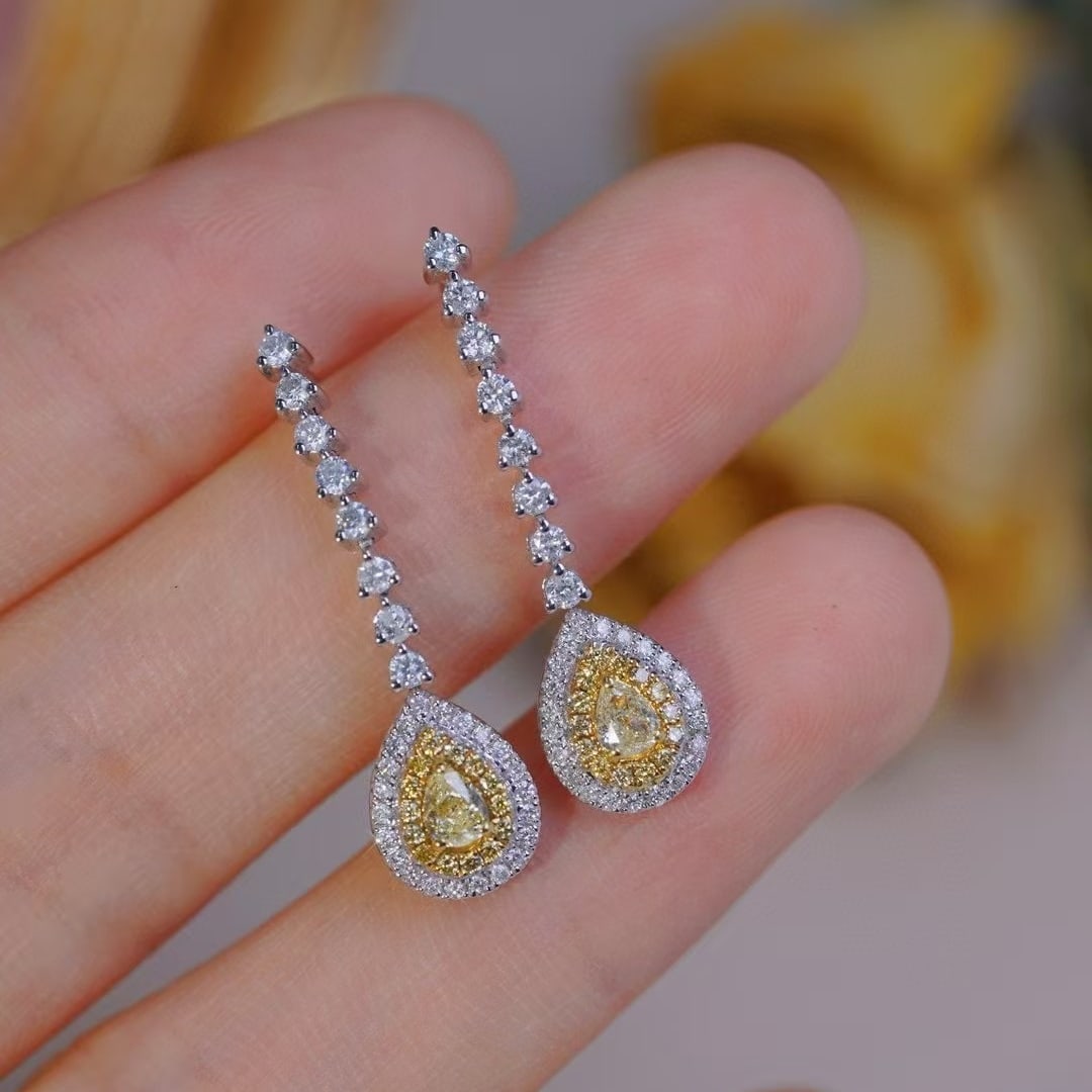 14k Gold 1.00 Ctw Natural Yellow Diamond & Diamond Earrings: Ref:231196333 // gold content:14k gold // main gemstone:yellow diamond // shape:pear // carat weight:0. 24ct // color:yellow // treatment:natural // // adjacent gemstone 2 : diamond // shape:round //