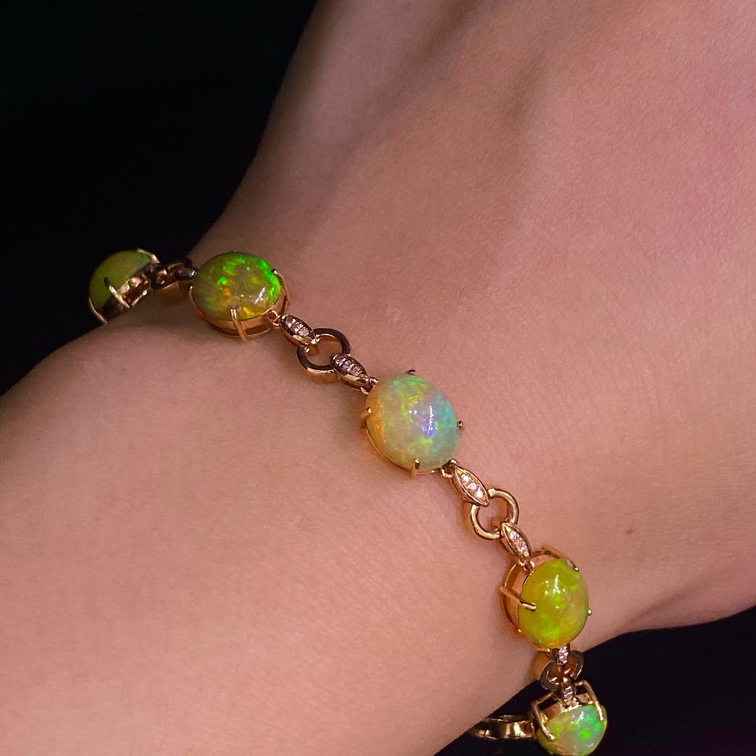 14k Gold 6.05 Ct Natural Opal & Diamond Bracelet - 3