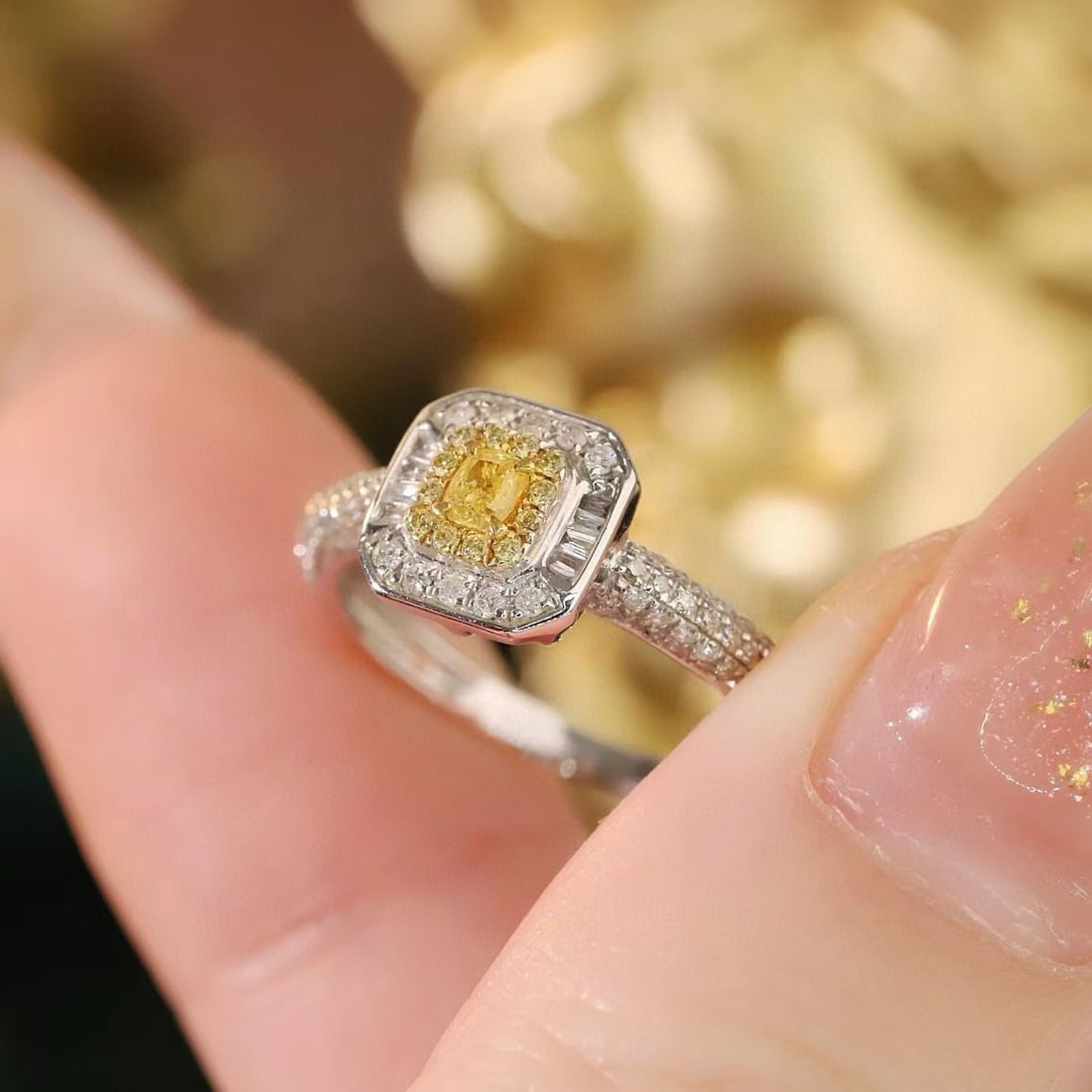 14k Gold 0.30 Ct Natural Color Diamond Ring - 5