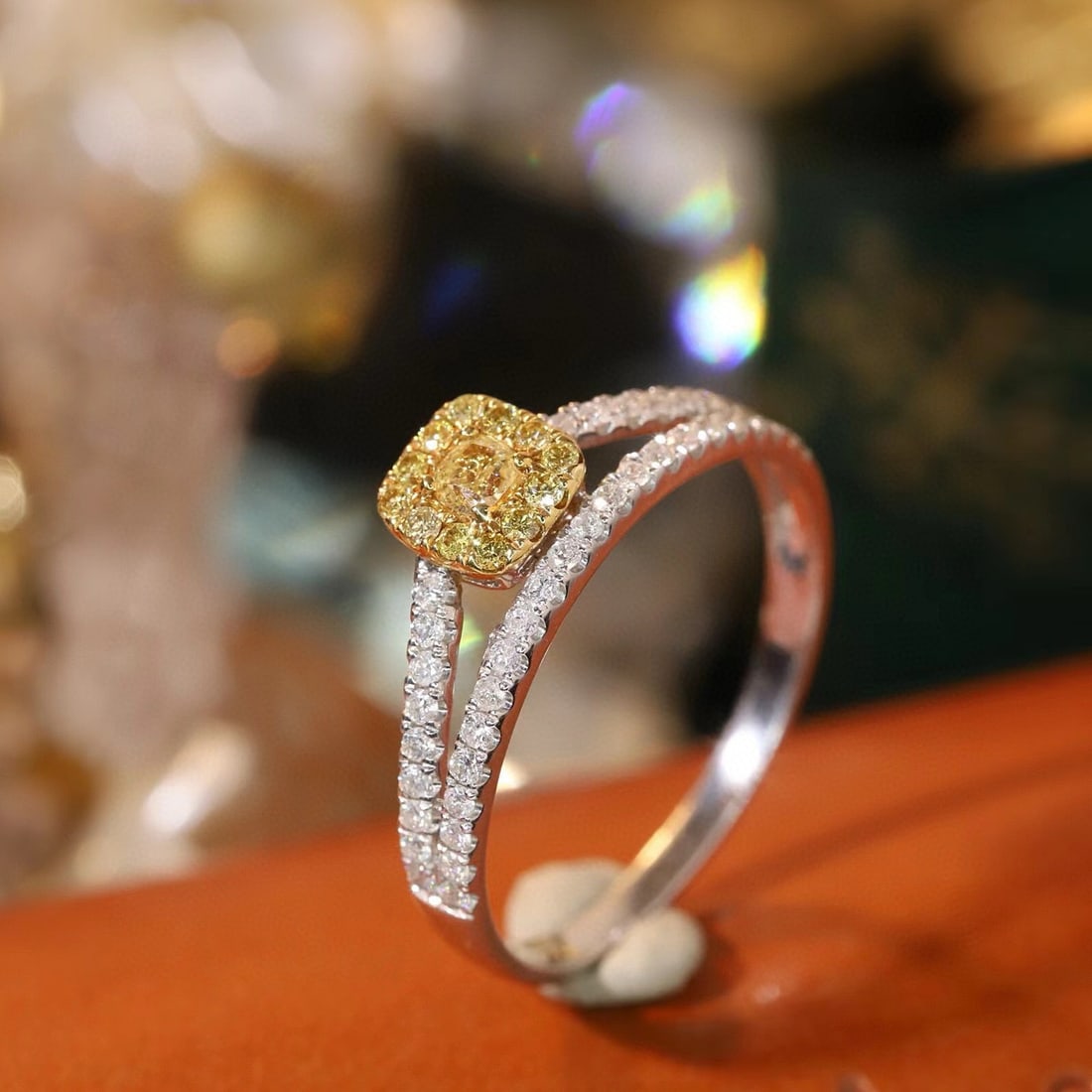 14k Gold 0.50 Ct Natural Color Diamond Ring - 4