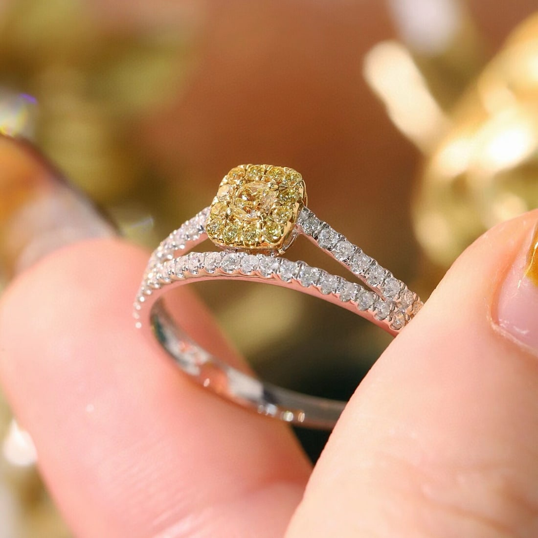 14k Gold 0.50 Ct Natural Color Diamond Ring - 5
