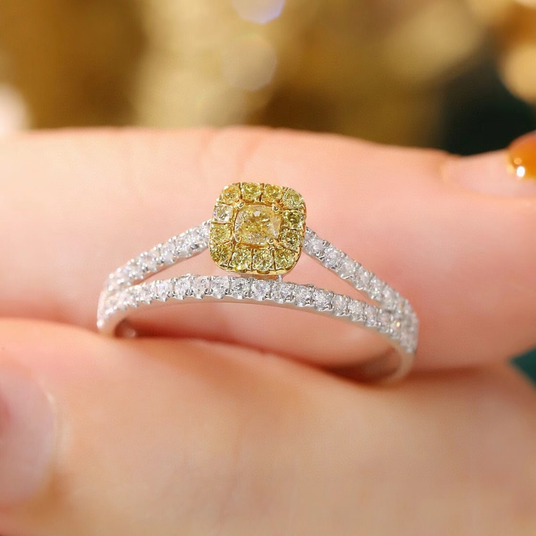 14k Gold 0.50 Ct Natural Color Diamond Ring - 6