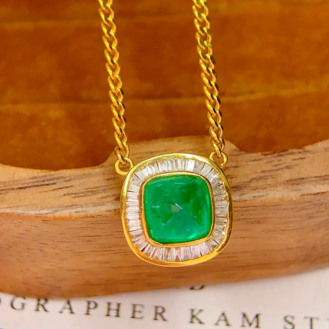 14k Gold 1.7 Ct Natural Emerald & Diamond Necklace - 4