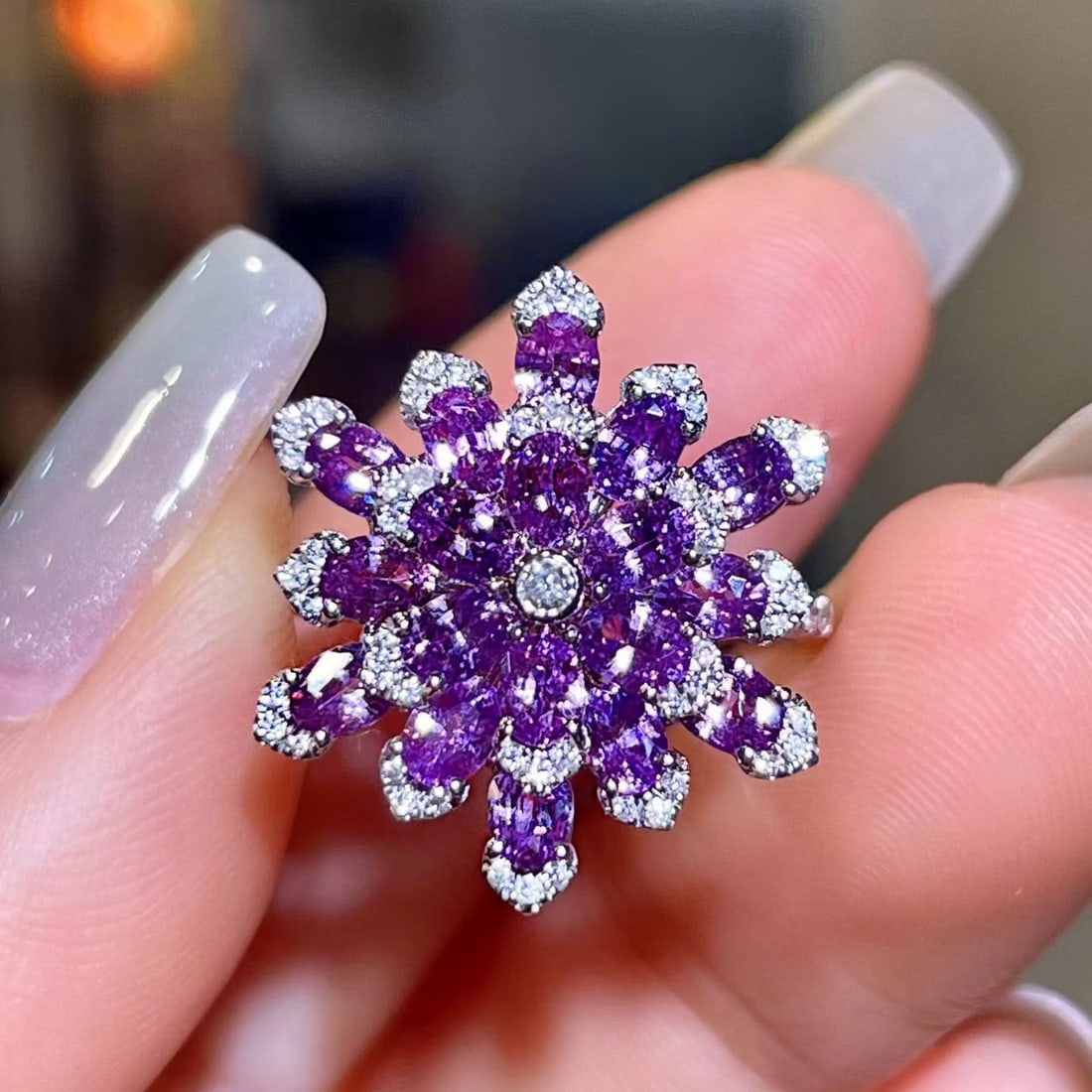 14k Gold 2.68 Ctw Natural Sapphire & Diamond Ring: Ref:231173156 // gold content:14k gold // ring size:7. 25us // // main gemstone:sapphire // shape:oval // carat weight:2. 46ct // color:purple // treatment:natural // // adjacent gemstone 2 : diamond