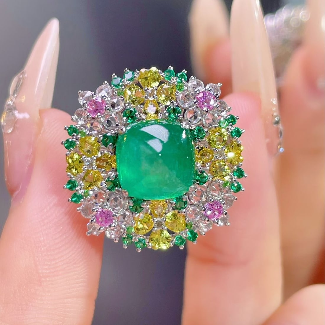 14k Gold 6.32 Ctw Natural Emerald & Coloured Gemstone Ring: Ref:231173159 // gold content:14k gold // ring size:7. 25us // // main gemstone:emerald // shape:sugar-loaf // carat weight:3. 82ct // color:green // treatment:natural // // adjacent gemstone 2 : colo