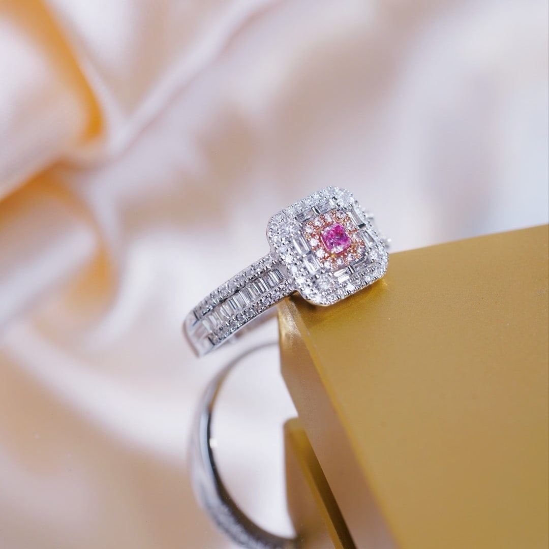 14k Gold 0.60 Ctw Natural Pink Diamond & Diamond Ring - 5