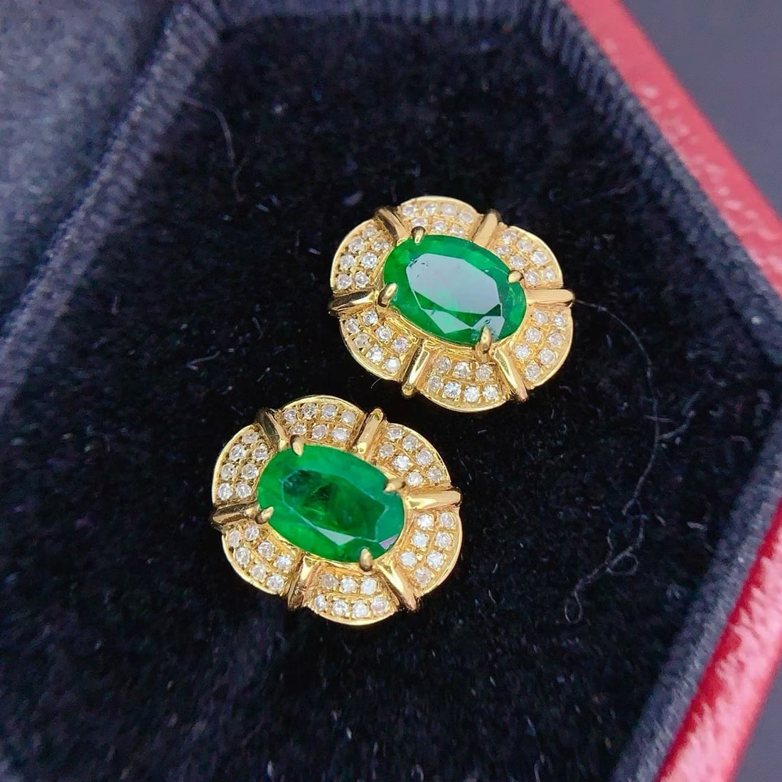 14k Gold 1 Ct Natural Emerald & Diamond Earrings - 3