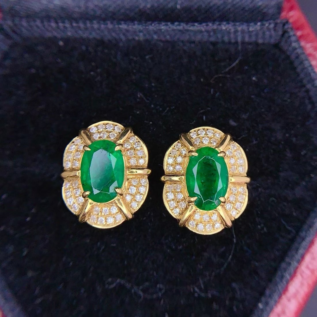 14k Gold 1 Ct Natural Emerald & Diamond Earrings - 4