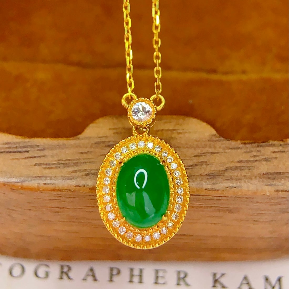 14k Gold 1.3 Ct Natural Emerald & Diamond Necklace: Ref:231173237 // gold content:14k gold // main gemstone:emerald // shape:oval // carat weight:1. 3ct // color:green // treatment:natural // // adjacent gemstone 2 : diamond // number of stones:31 //
