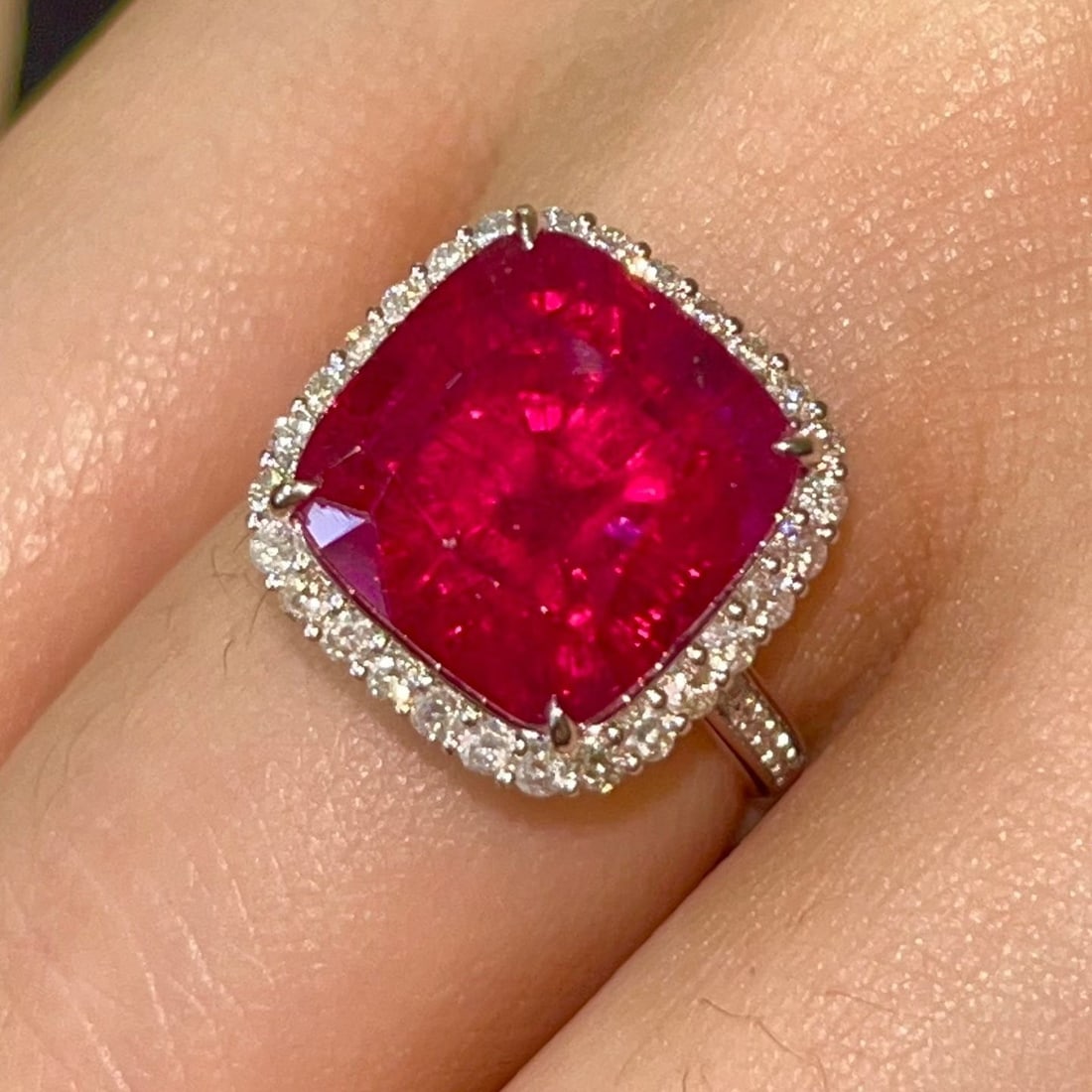 14k Gold 11.2 Ct Natural Tourmaline & Diamond Ring - 2