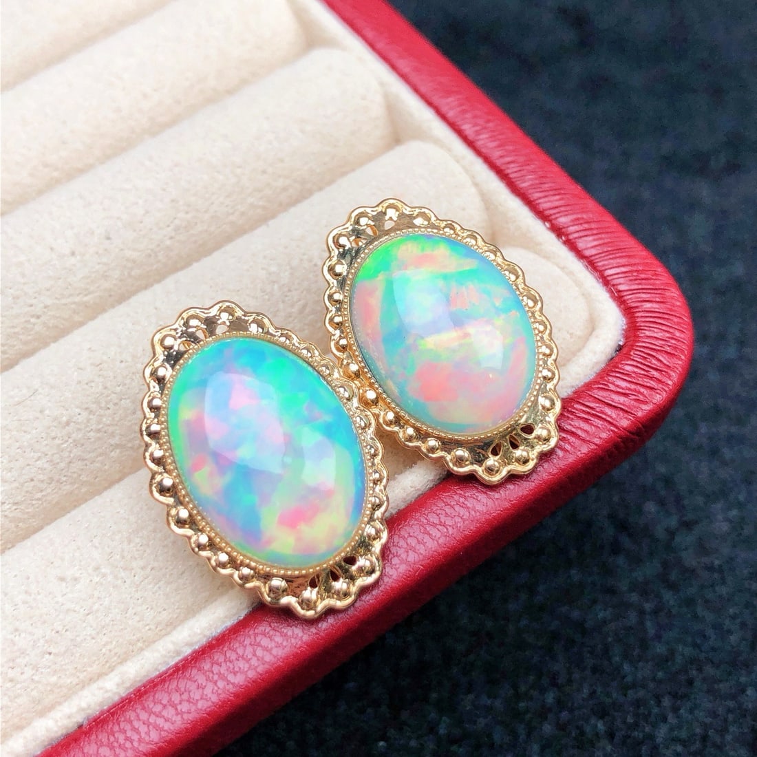 14k Gold 10.60 Ct Natural Opal Earrings - 2