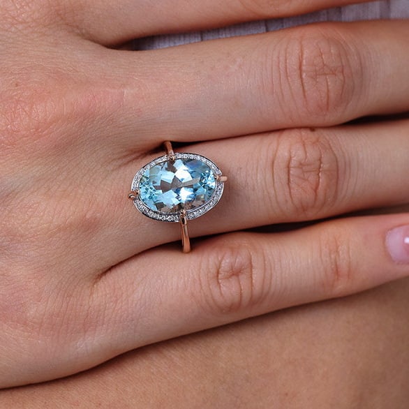 14k Gold 4.7 Ct Natural Aquamarine & Diamond Ring - 7