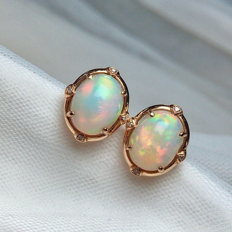 14k Gold 4.00 Ct Natural Opal & Diamond Earrings - 2