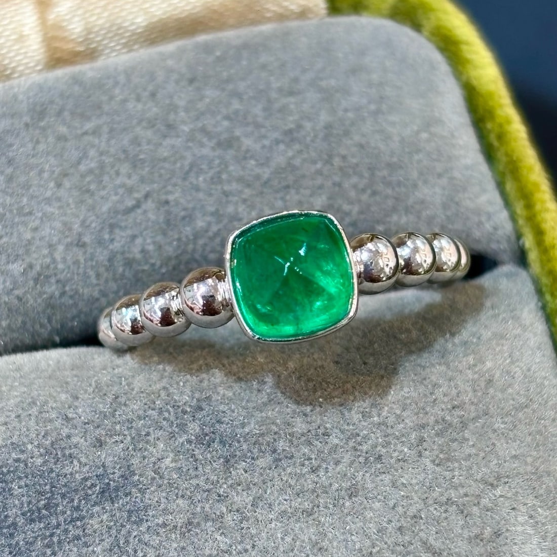 14k Gold 1.25 Ct Natural Emerald Ring - 7