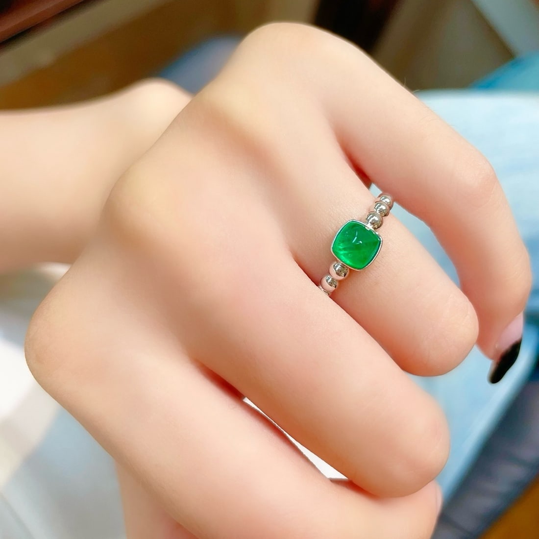14k Gold 1.25 Ct Natural Emerald Ring - 9