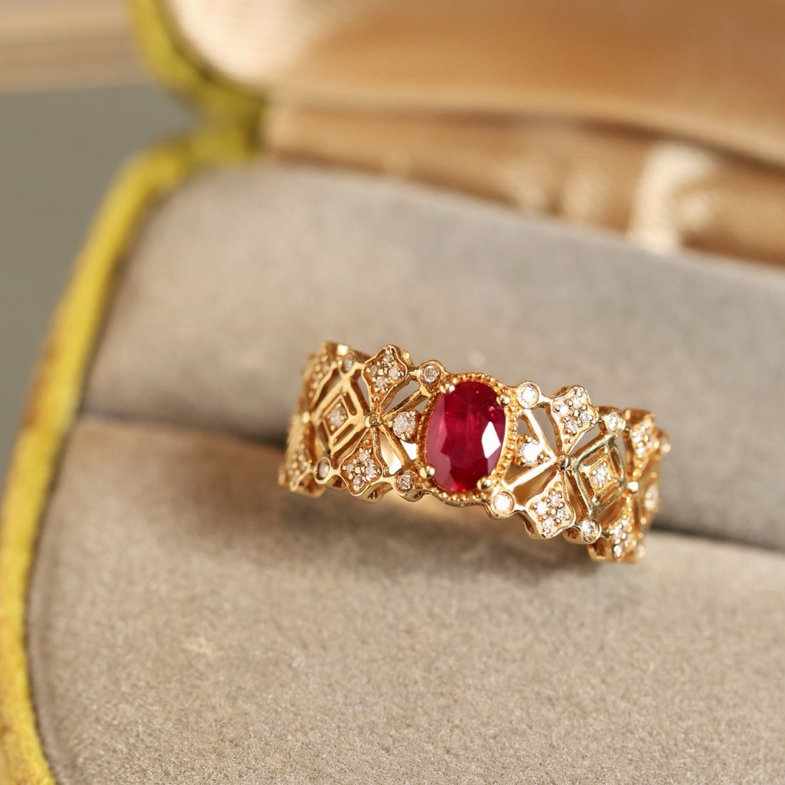 14k Gold 0.72 Ctw Natural Ruby & Diamond Ring - 4
