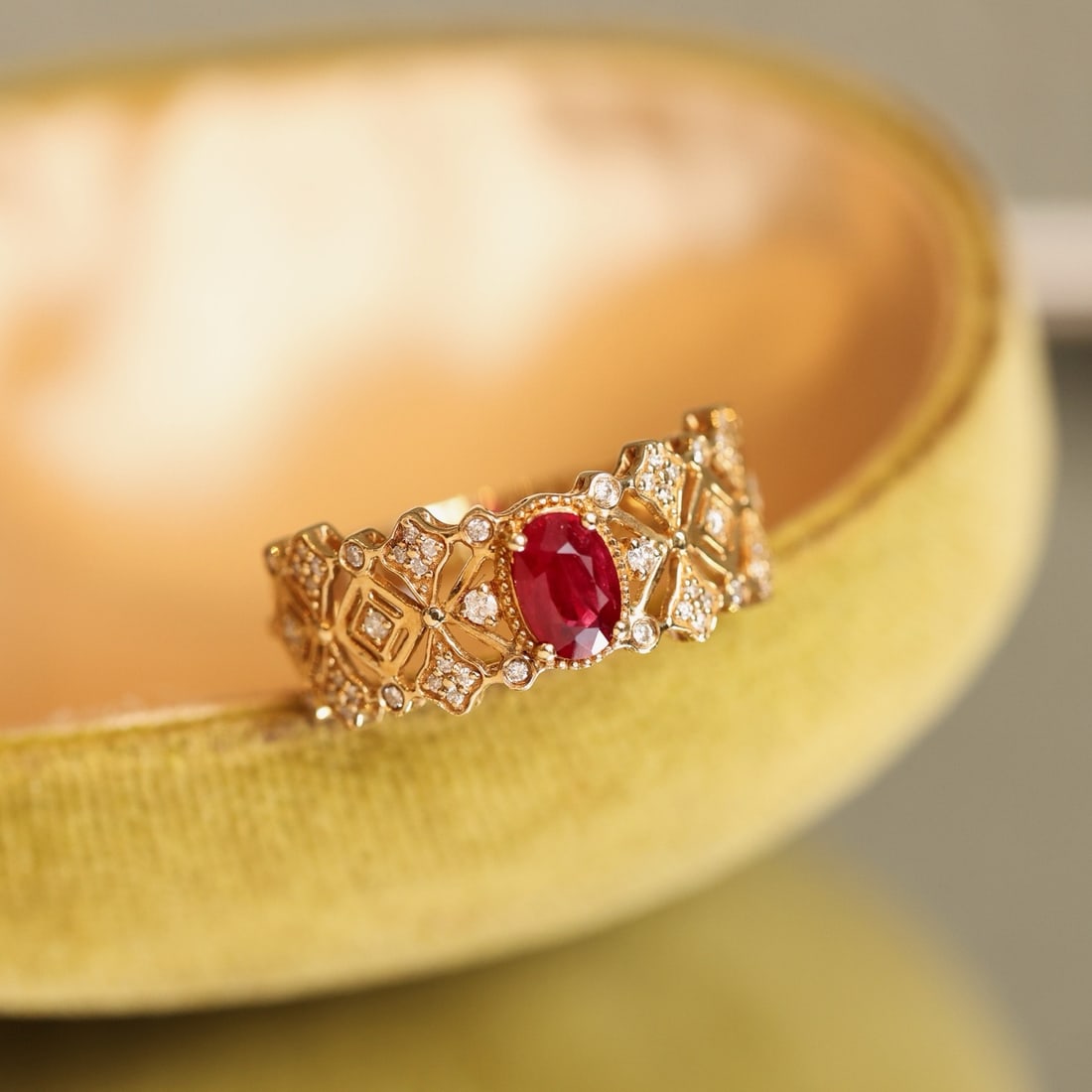 14k Gold 0.72 Ctw Natural Ruby & Diamond Ring - 6