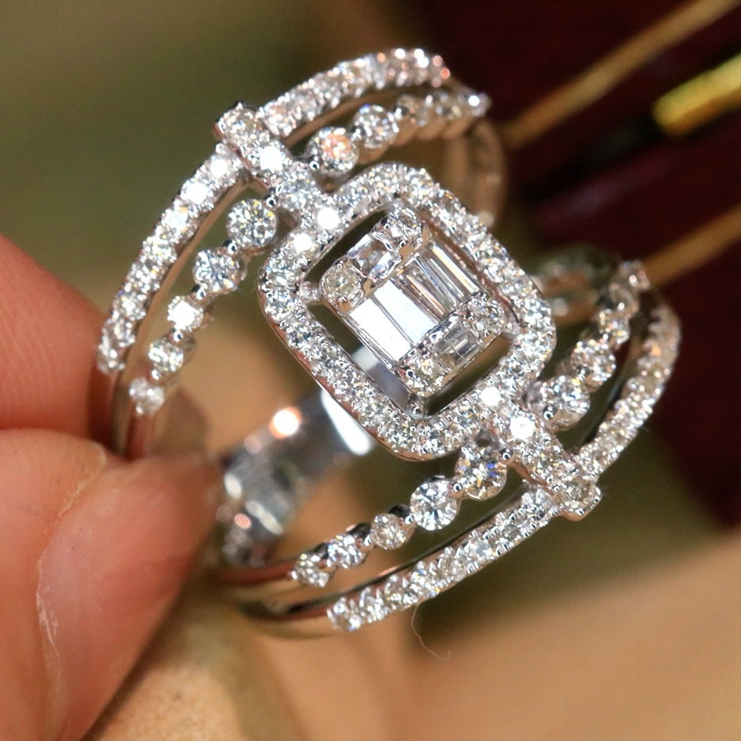 14k Gold 0.85 Ct Natural H Diamond Ring - 4