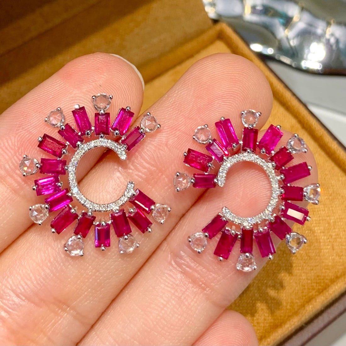 14k Gold 3 Ct Natural Ruby & Diamond & Sapphire Earrings: Ref:231174052 // gold content:14k gold // main gemstone:ruby // shape:rectangle // carat weight:3ct // color:red // treatment:natural // // adjacent gemstone 2 : diamond // shape:round // clarity