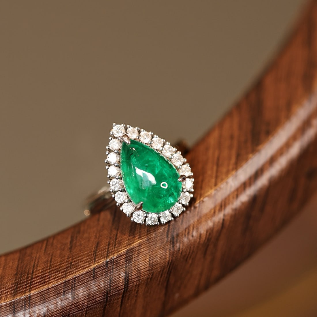 14k Gold 4.15 Ctw Natural Emerald & Diamond Ring/pendant( Without Chain ) - 2