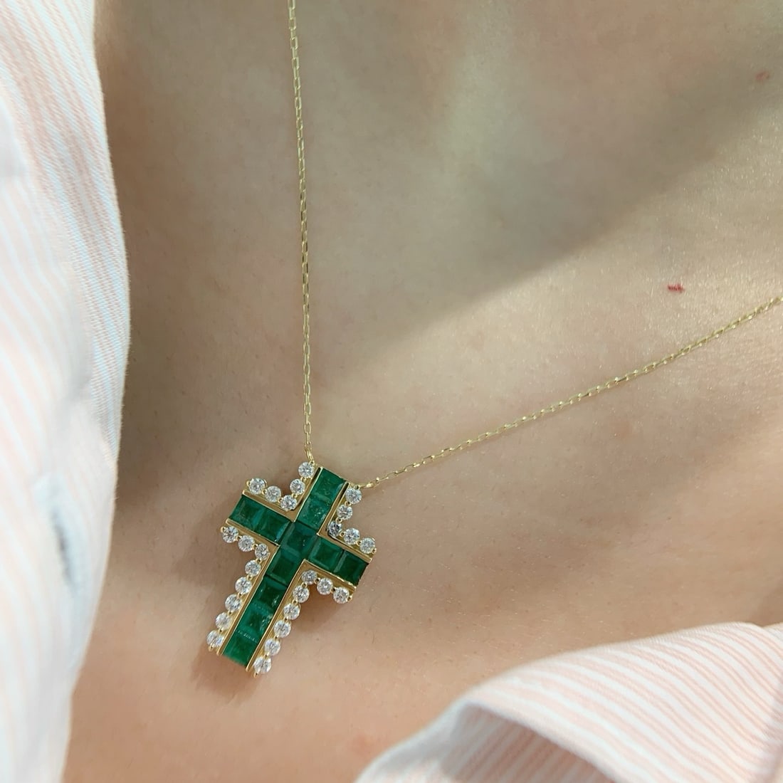 14k Gold 2.45 Ctw Natural Emerald & Diamond Necklace - 6