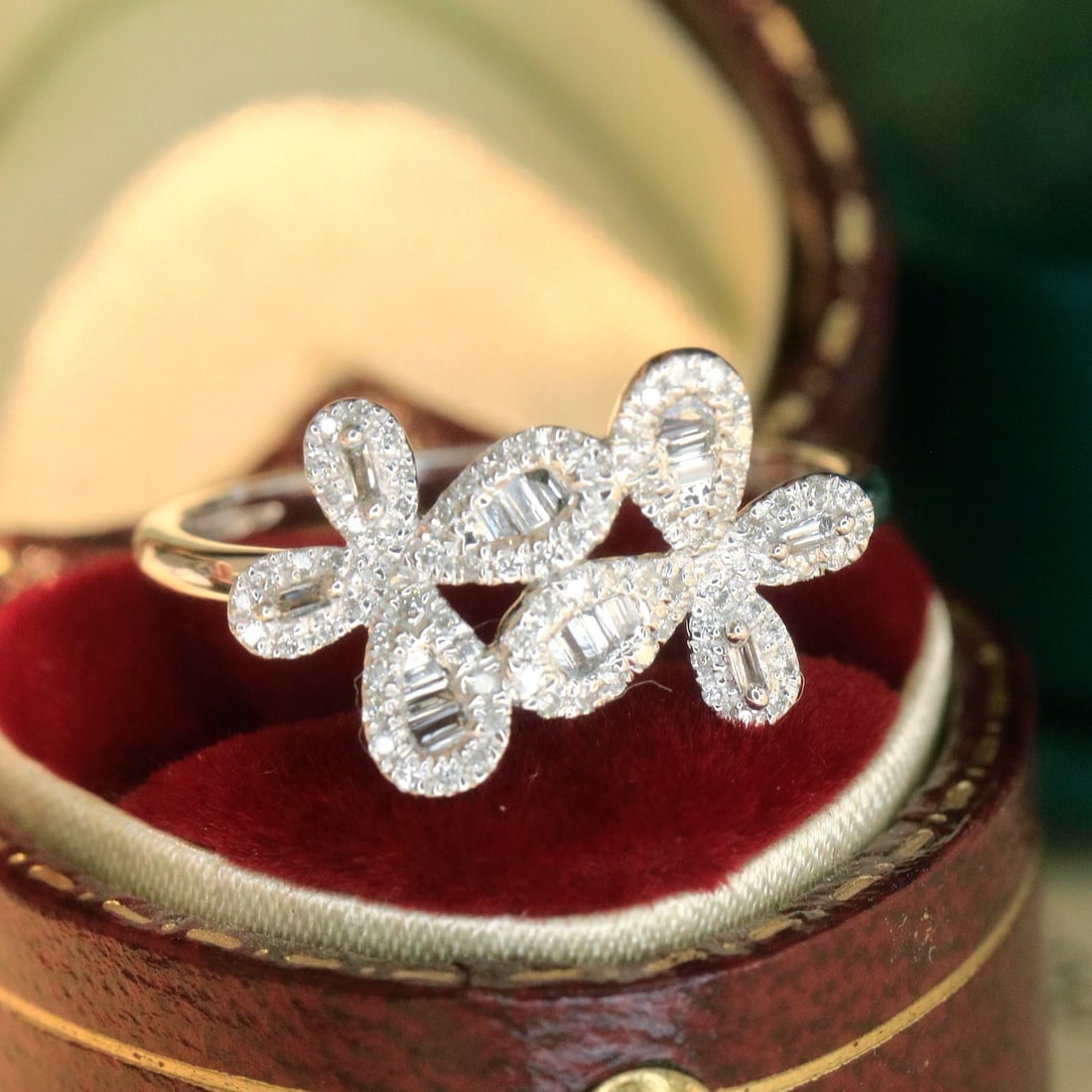 14k Gold 0.3 Ct Natural H Diamond Ring - 3