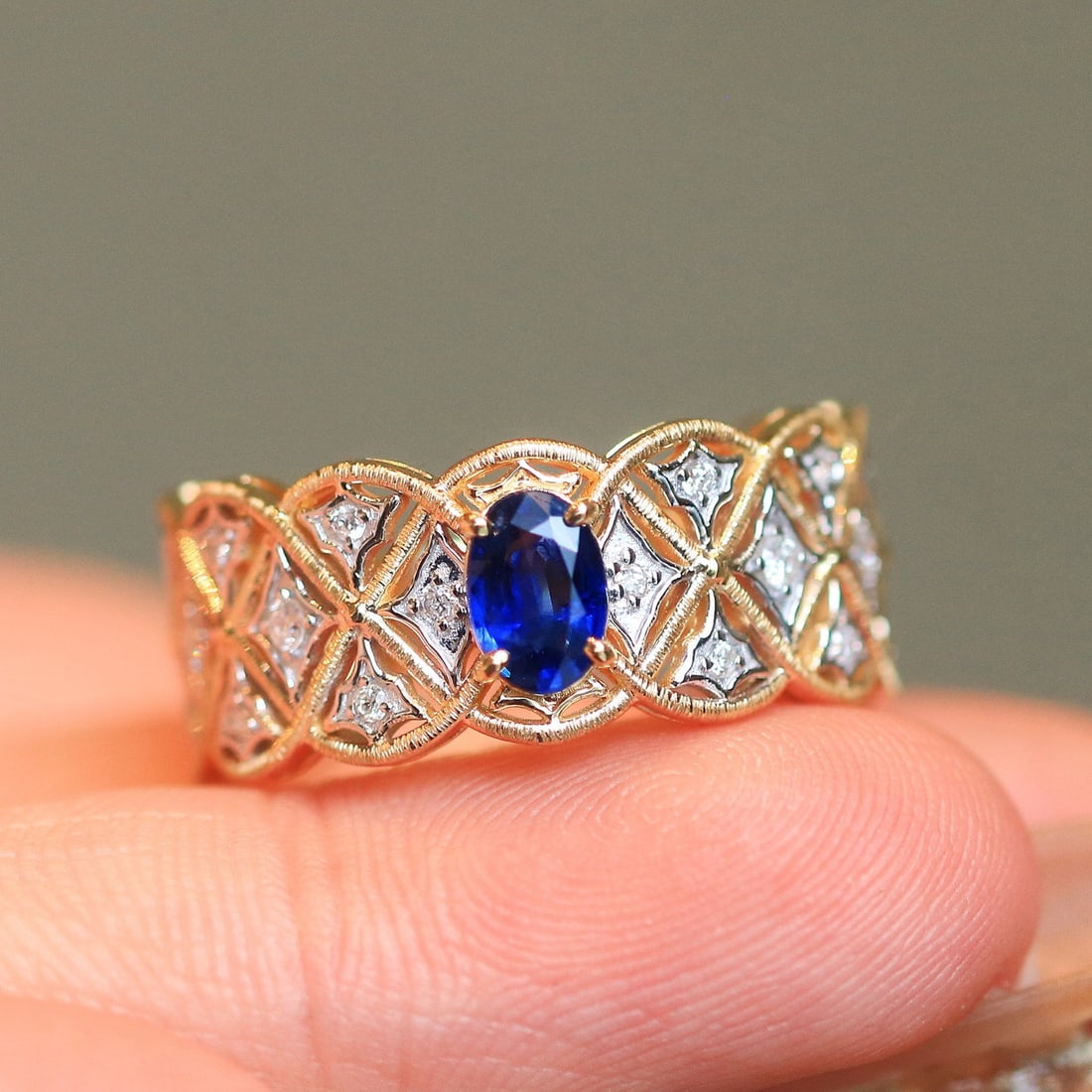 14k Gold 0.86 Ctw Natural Sapphire & Diamond Ring - 4