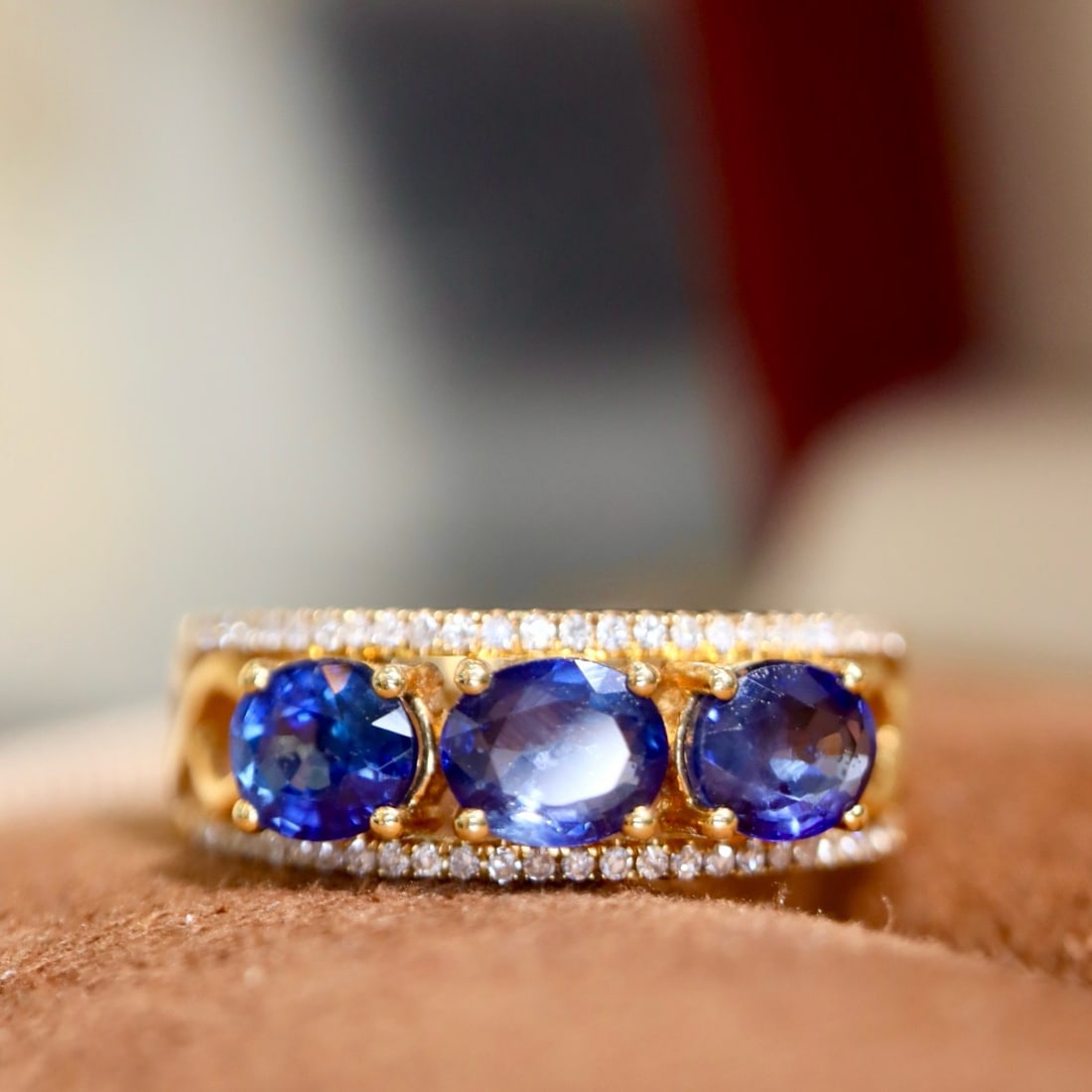 14k Gold 1.75 Ctw Natural Sapphire & Diamond Ring - 3