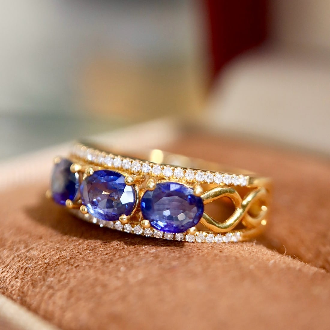 14k Gold 1.75 Ctw Natural Sapphire & Diamond Ring - 5