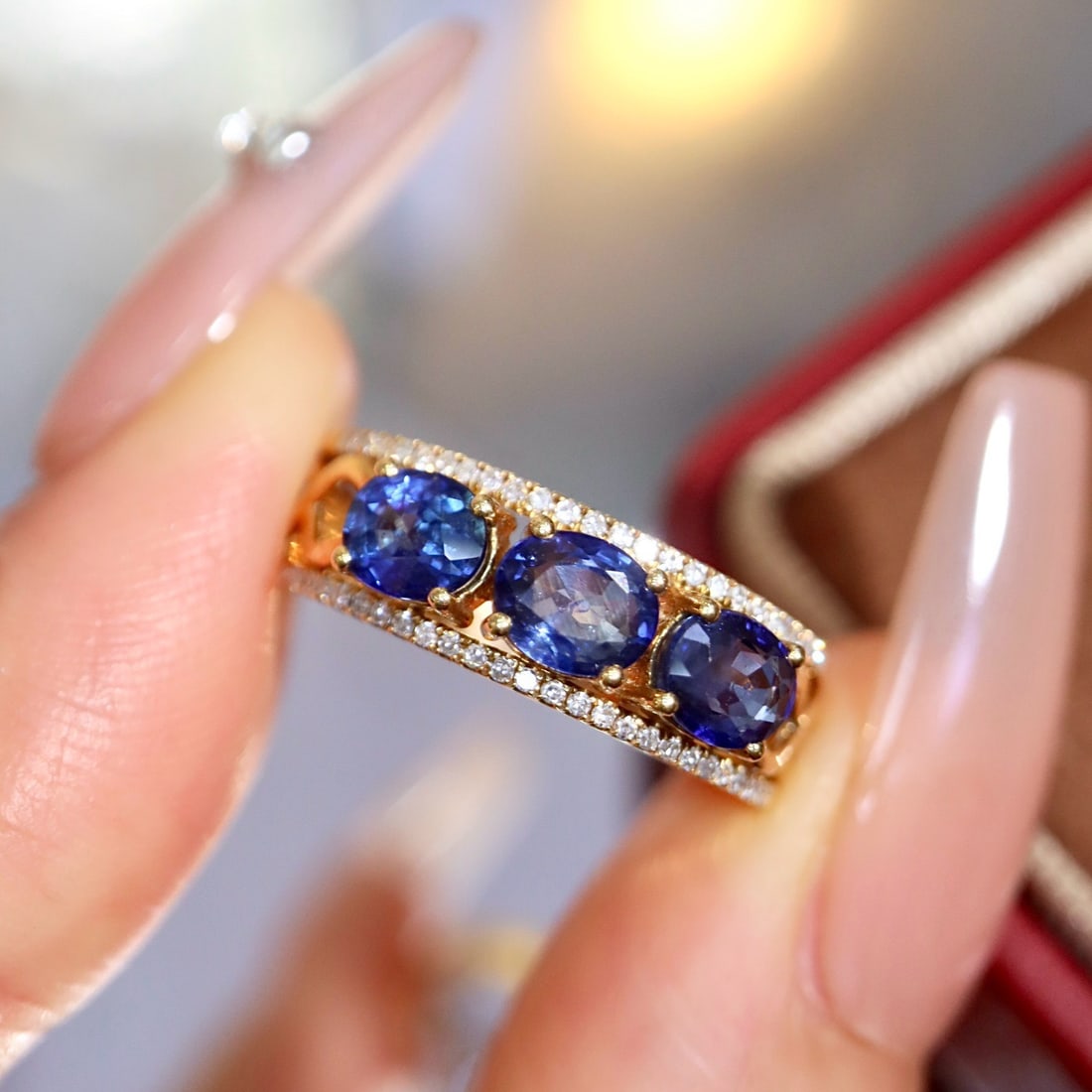 14k Gold 1.75 Ctw Natural Sapphire & Diamond Ring - 6