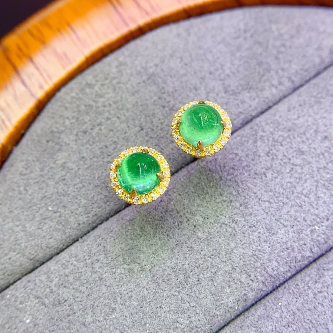 14k Gold 1.17 Ct Natural Emerald & Diamond Earrings - 4
