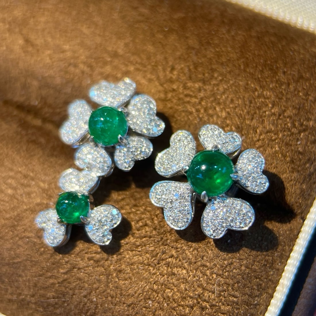 14k Gold 1.75 Ctw Natural Emerald & Diamond Earrings - 3