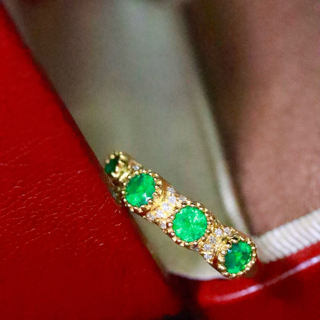14k Gold 0.69 Ctw Natural Emerald & Diamond Ring - 3