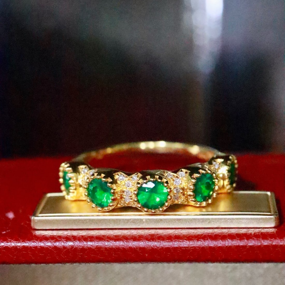 14k Gold 0.69 Ctw Natural Emerald & Diamond Ring - 4