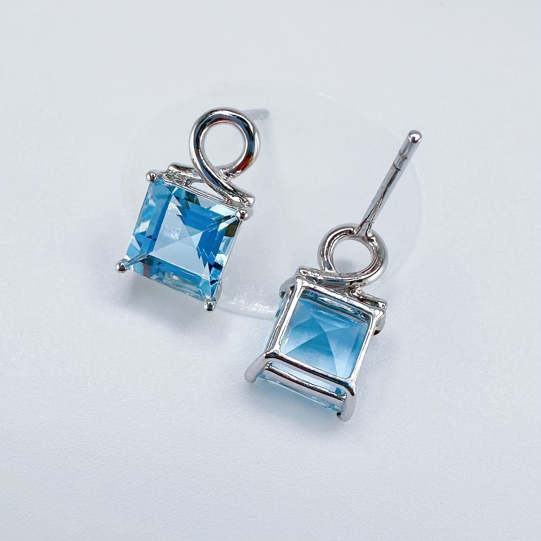 14k Gold 1.82 Ct Natural Aquamarine Earrings - 2