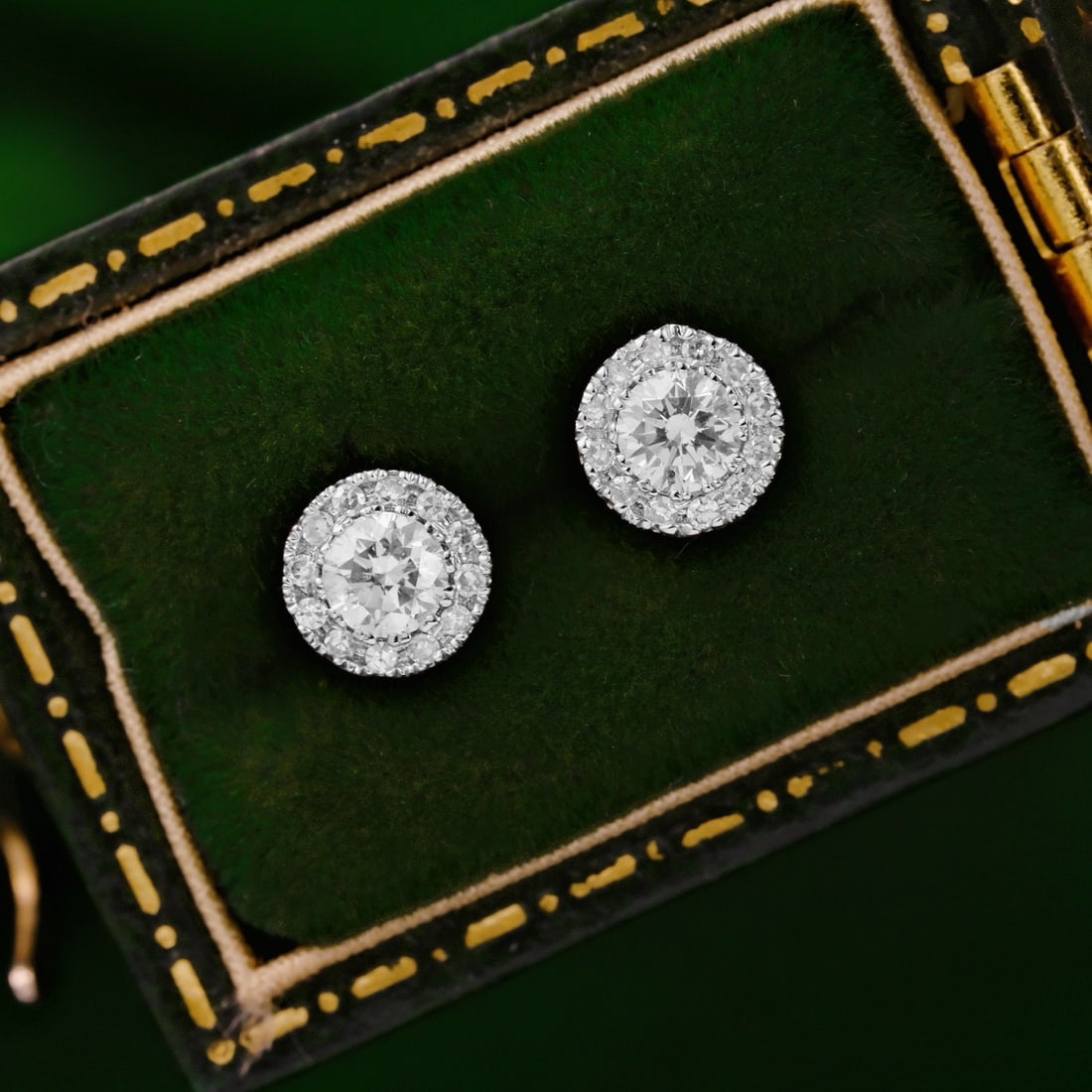 14k Gold 0.4 Ct Natural H Diamond Earrings: Ref:231174094 // gold content:14k gold // main gemstone:diamond // shape:round // carat weight:0. 4ct // clarity grade:vs-si // color:h // treatment:natural // cut grade:g // Condition: New Low