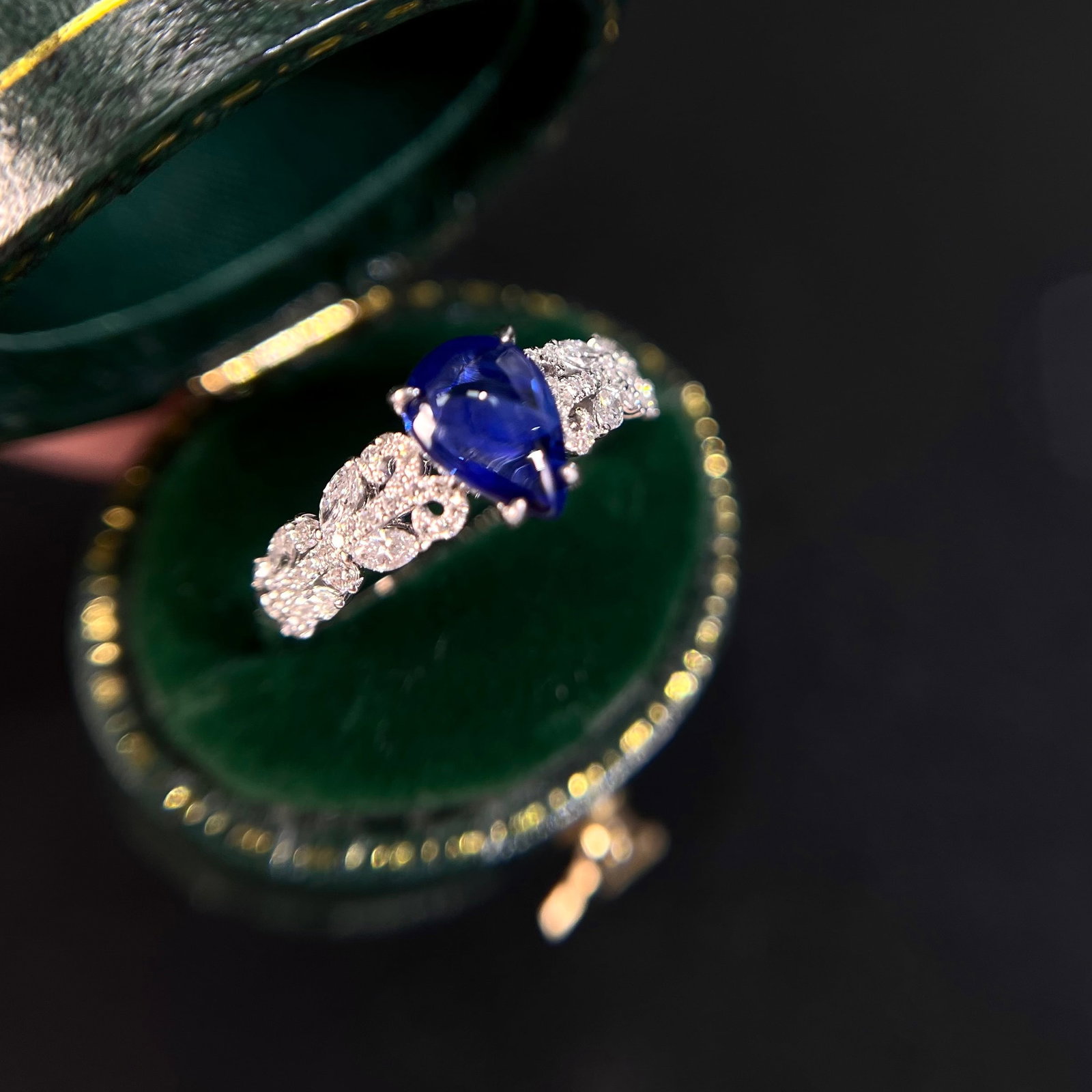14k Gold 1.55 Ctw Natural Sapphire & Diamond Ring - 2