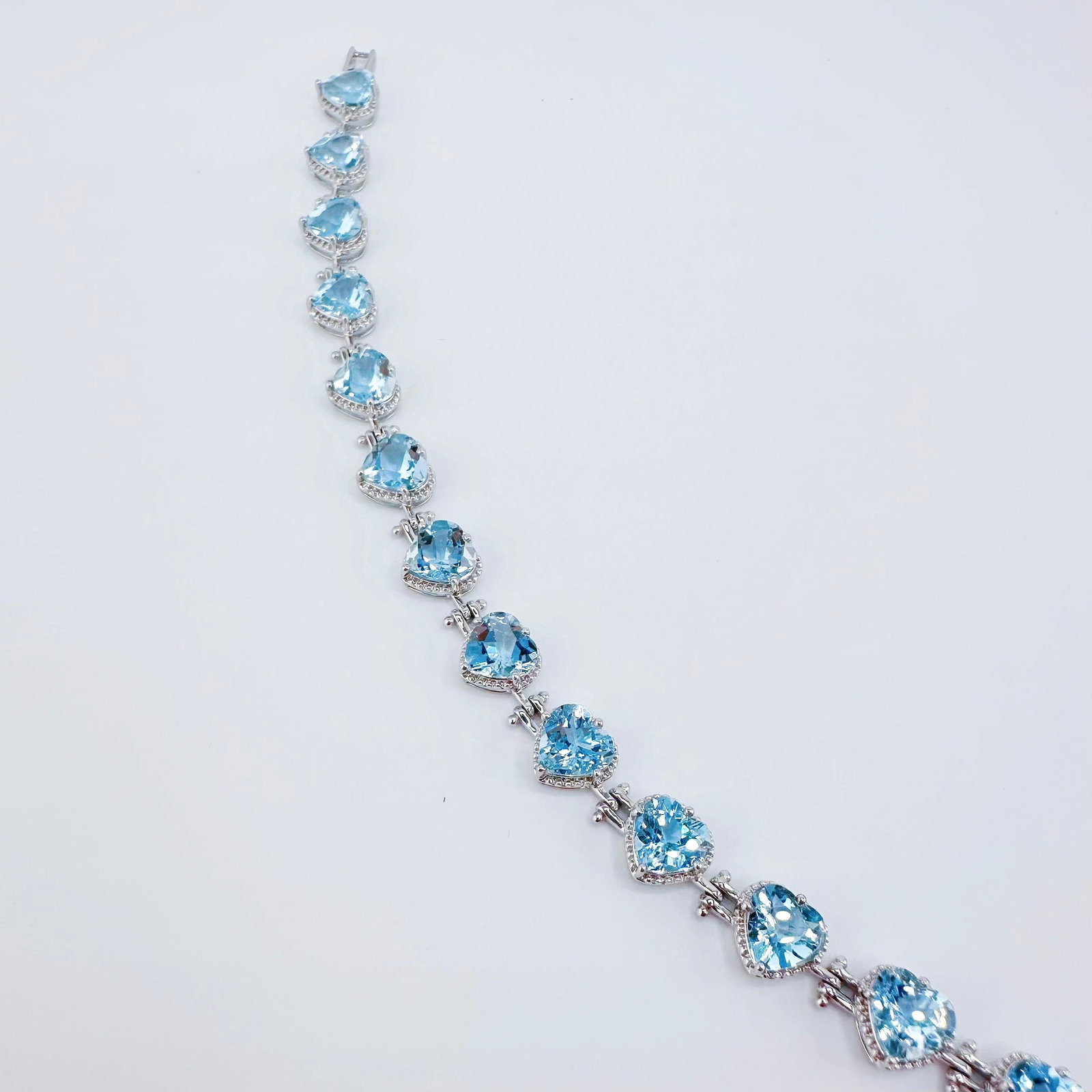 14k Gold 10.75 Ct Natural Aquamarine Bracelet - 4