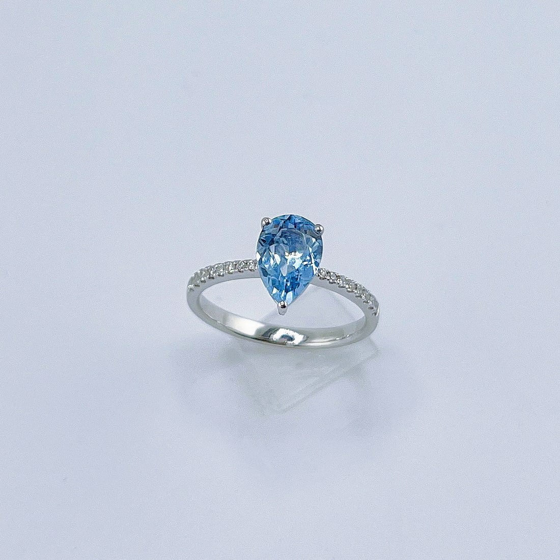 14k Gold 1.15 Ctw Natural Aquamarine & Diamond Ring - 2